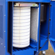 filtr główny, metalowy pre-filtr, zbiornik sprężonego powietrza